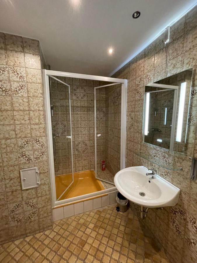Hotel Casa Andalucia Hallbergmoos Extérieur photo